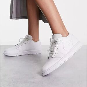 Nike Air Jordan 1 Low Triple White 2022